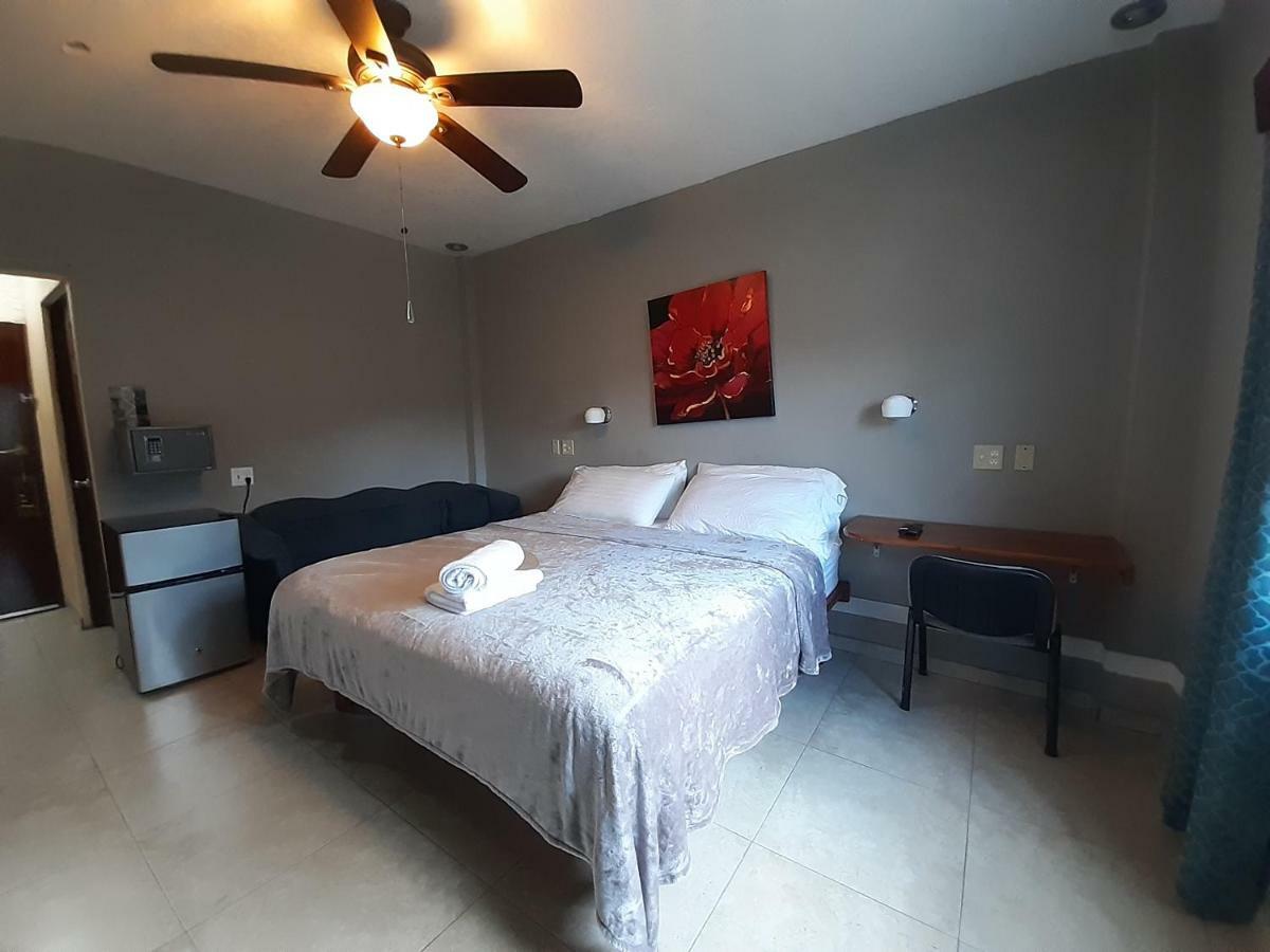 Maya Bella Downtown Hotel San Ignacio Extérieur photo
