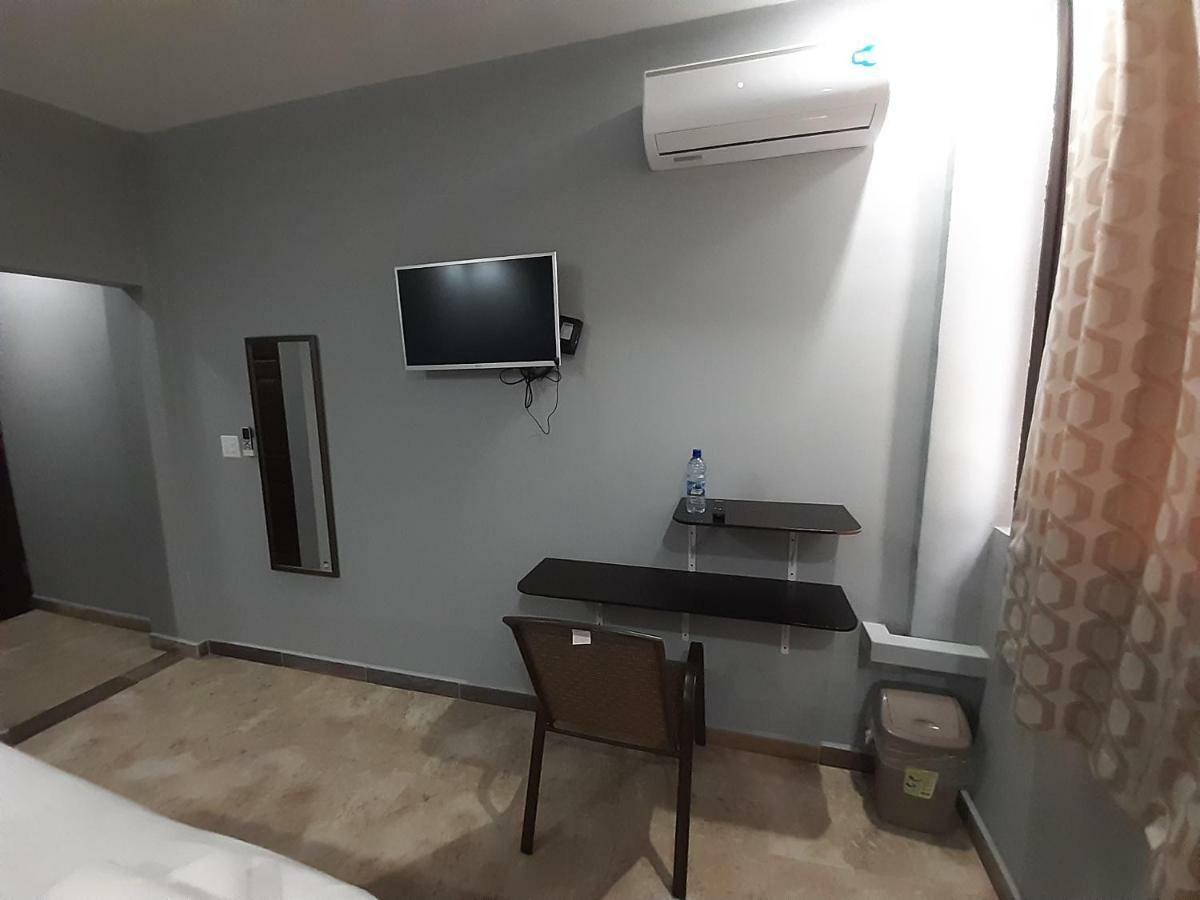 Maya Bella Downtown Hotel San Ignacio Extérieur photo